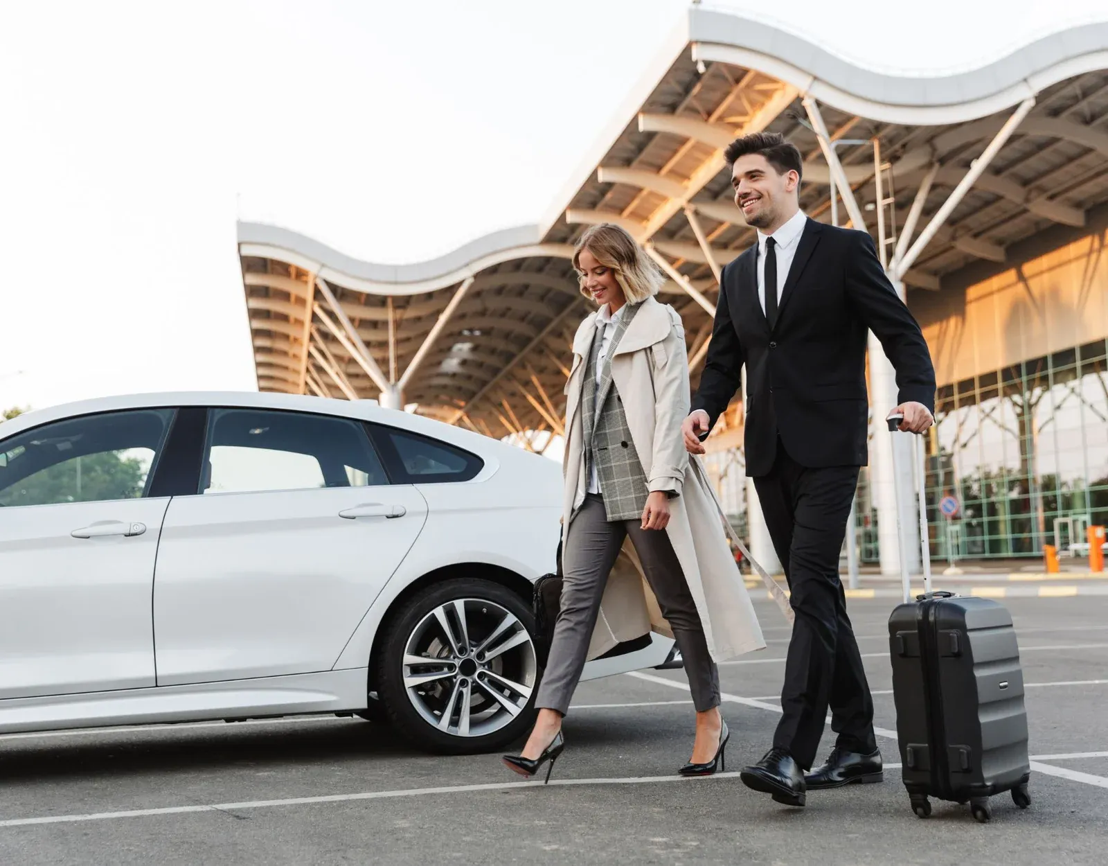 LuxeRides Airport & Train Chauffeur – Professional & Stress-Free Transfers